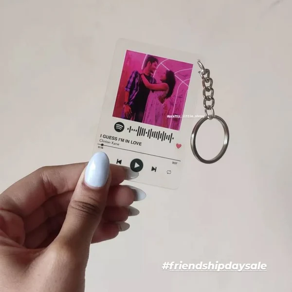 MUSIC KEYCHAIN